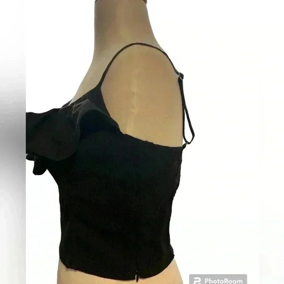 Guess, Ruffled, Black, Smock Tank With Adjustable Straps, Size Medium, Pre Loved - Picture 9 of 10
